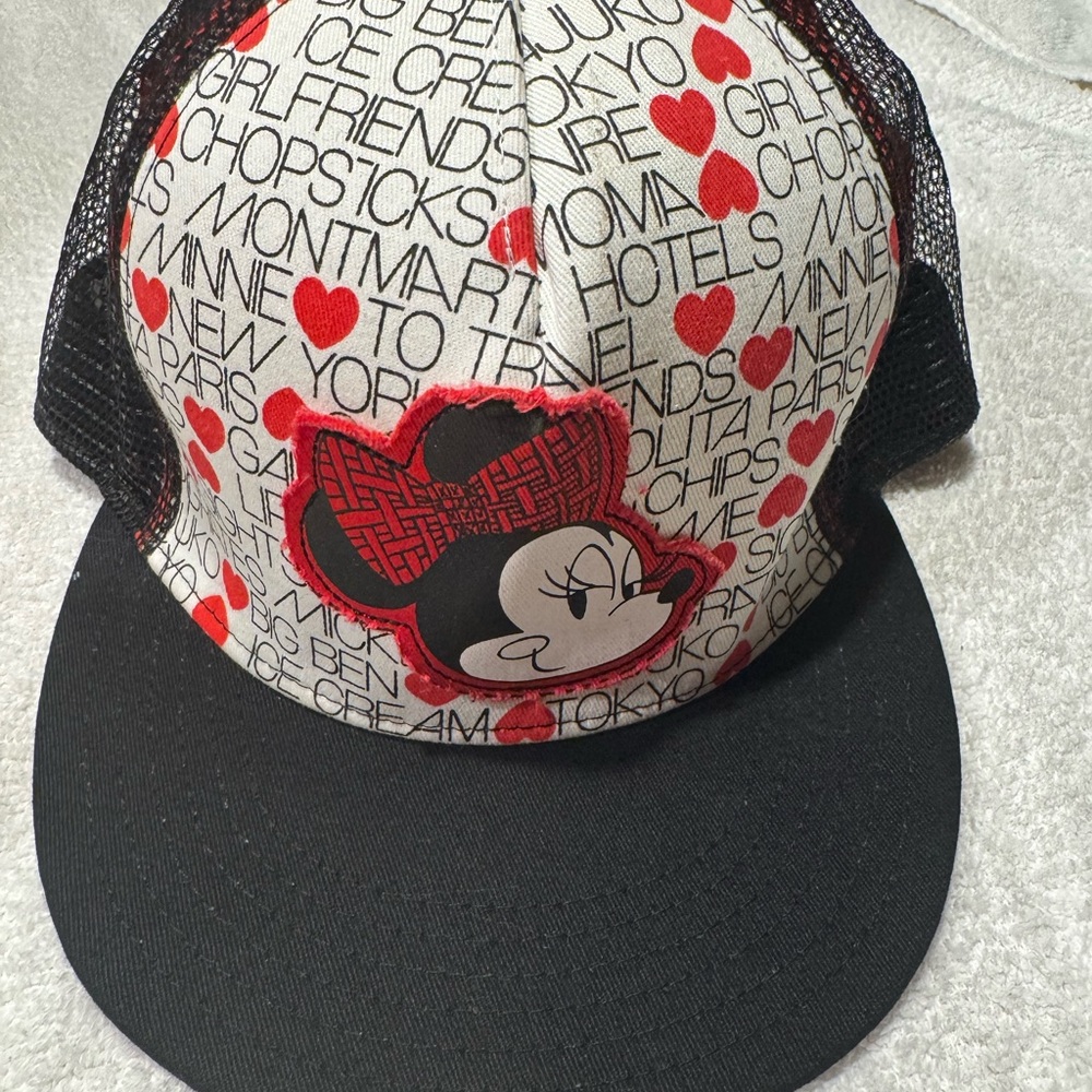 Disney Minnie Mouse hat
